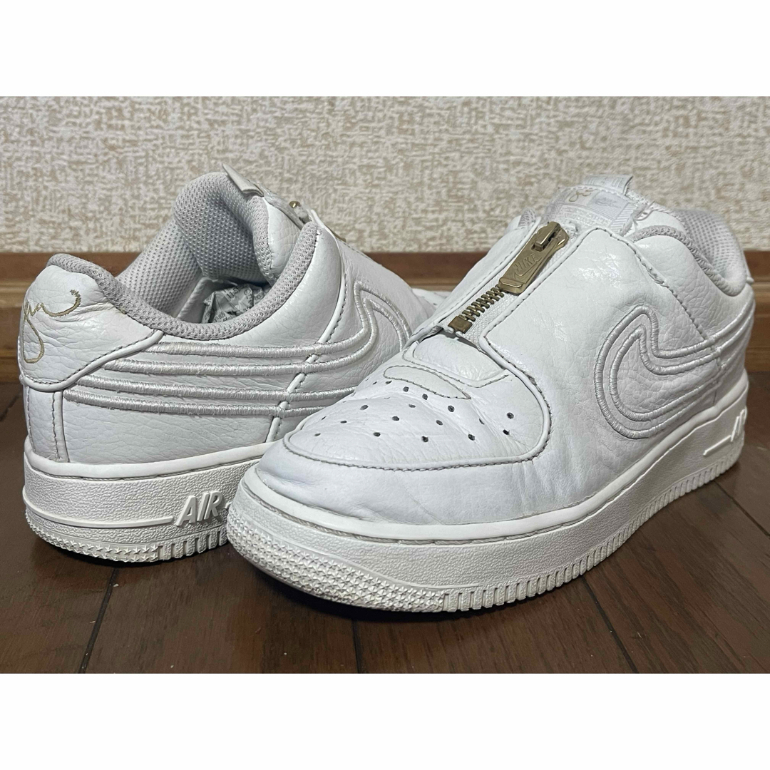 NIKE(ナイキ)のNIKE WMNS AIR FORCE 1 LOW LXX 23.0cm レディースの靴/シューズ(スニーカー)の商品写真