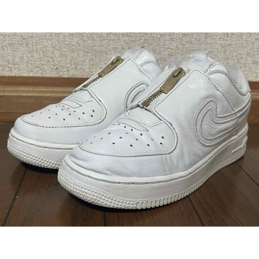 NIKE(ナイキ)のNIKE WMNS AIR FORCE 1 LOW LXX 23.0cm レディースの靴/シューズ(スニーカー)の商品写真