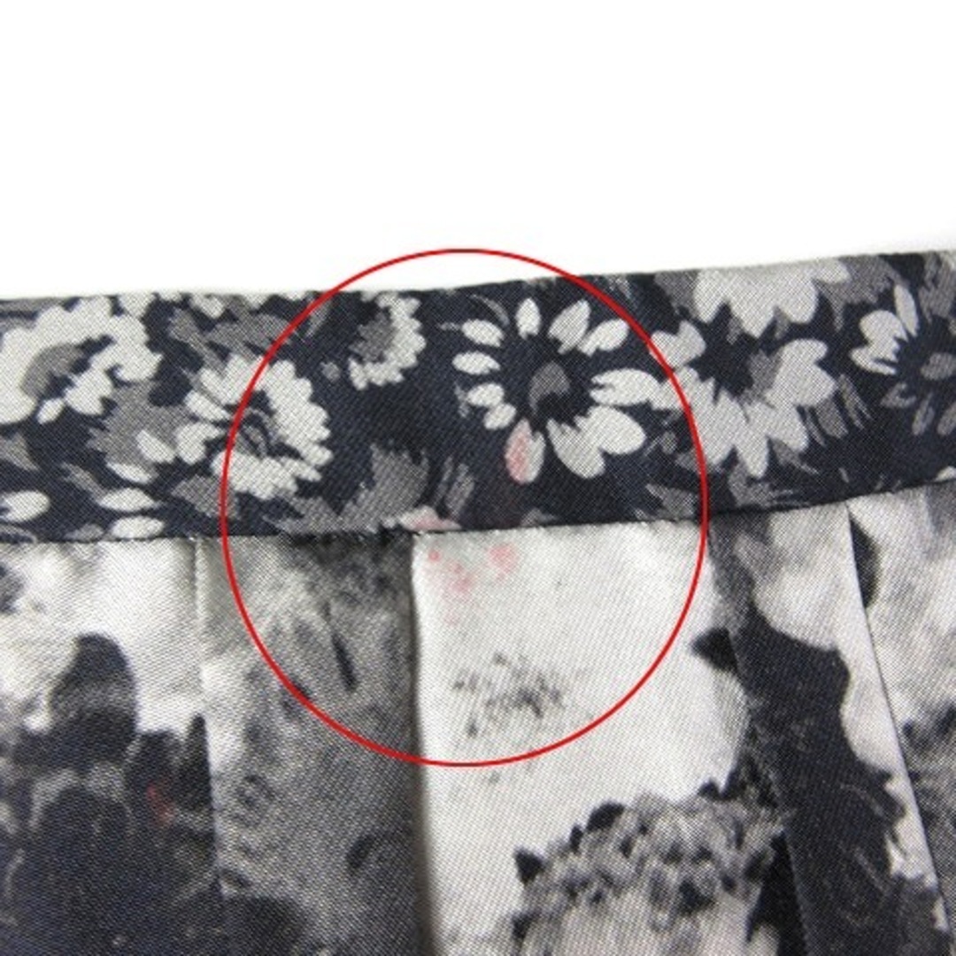 LOUIS VUITTON(ルイヴィトン)のルイヴィトン フレアスカート ひざ丈 総柄 花柄 グレー 40 ■SM1 レディースのスカート(ひざ丈スカート)の商品写真