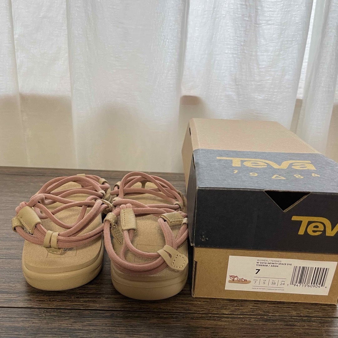 Teva(テバ)のVOYA INFINITY SPACE ⭐︎新品サンダル24cm レディースの靴/シューズ(サンダル)の商品写真