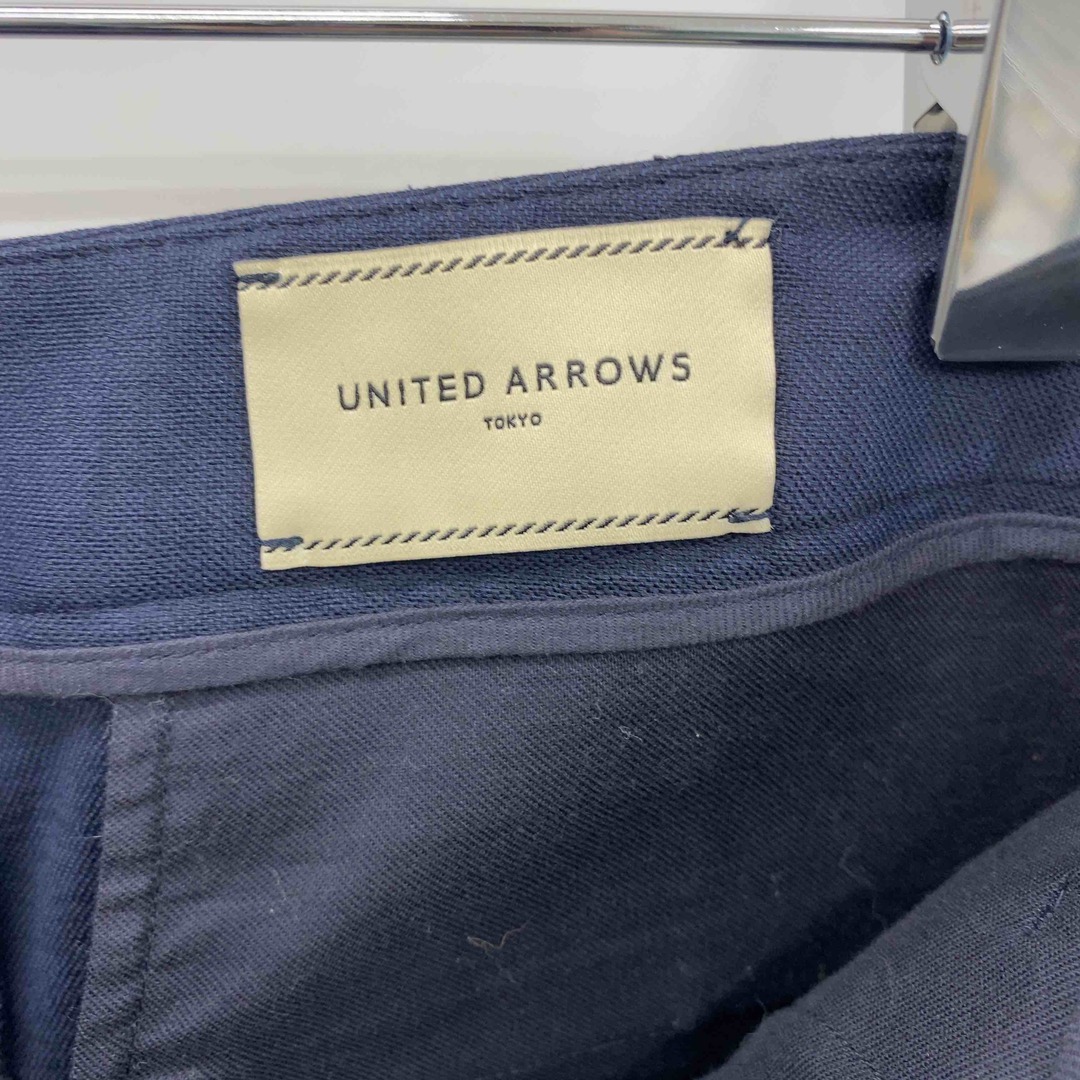 UNITED ARROWS(ユナイテッドアローズ)のUNITED ARROWS ユナイテッドアローズ レディース クロップドパンツ　麻混　ネイビー レディースのパンツ(クロップドパンツ)の商品写真