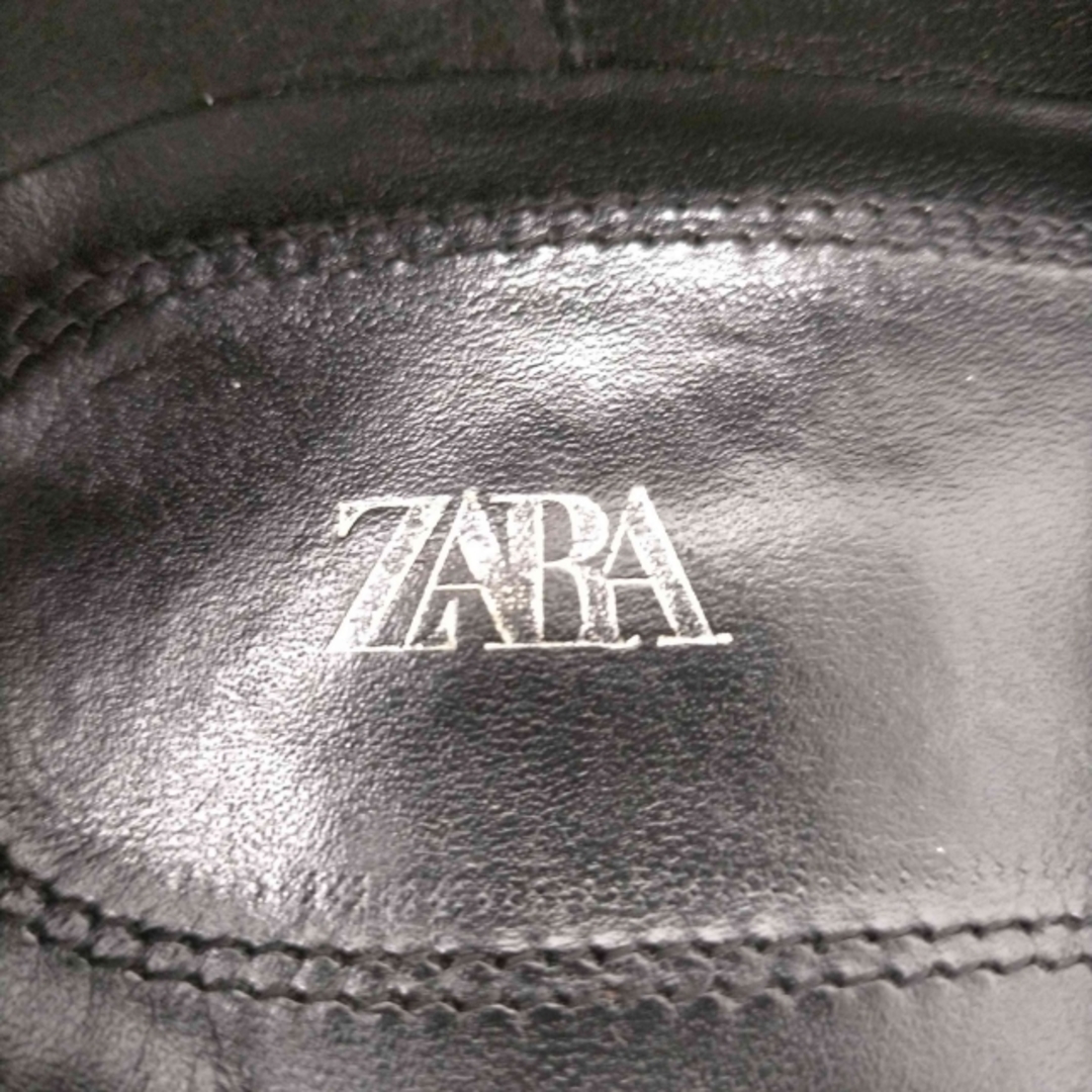 ZARA(ザラ)のZARA(ザラ) クロコ型押チェーンデザインローファー レディース シューズ レディースの靴/シューズ(ローファー/革靴)の商品写真