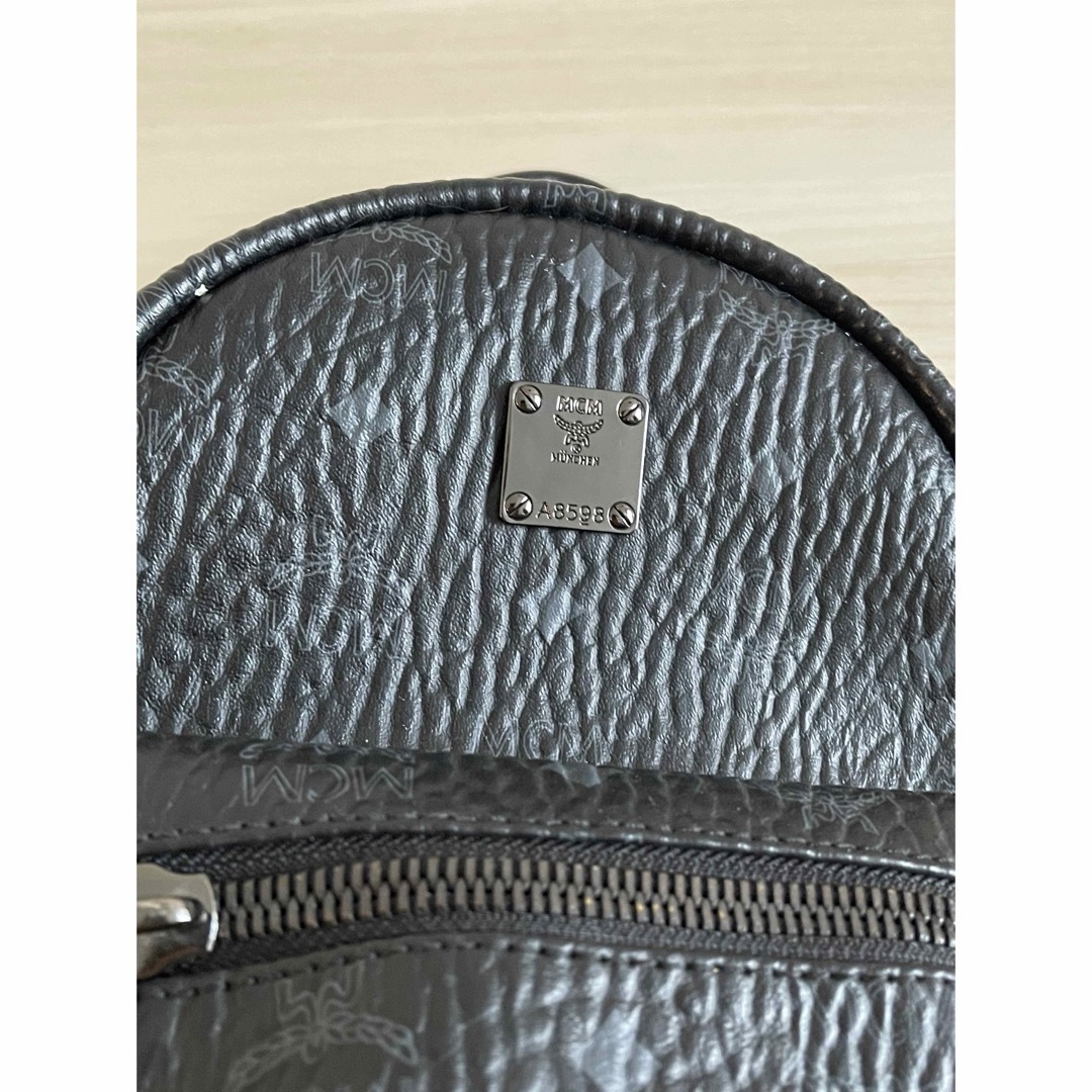 MCM(エムシーエム)のＭＣＭ　バッグ　黒 レディースのバッグ(リュック/バックパック)の商品写真