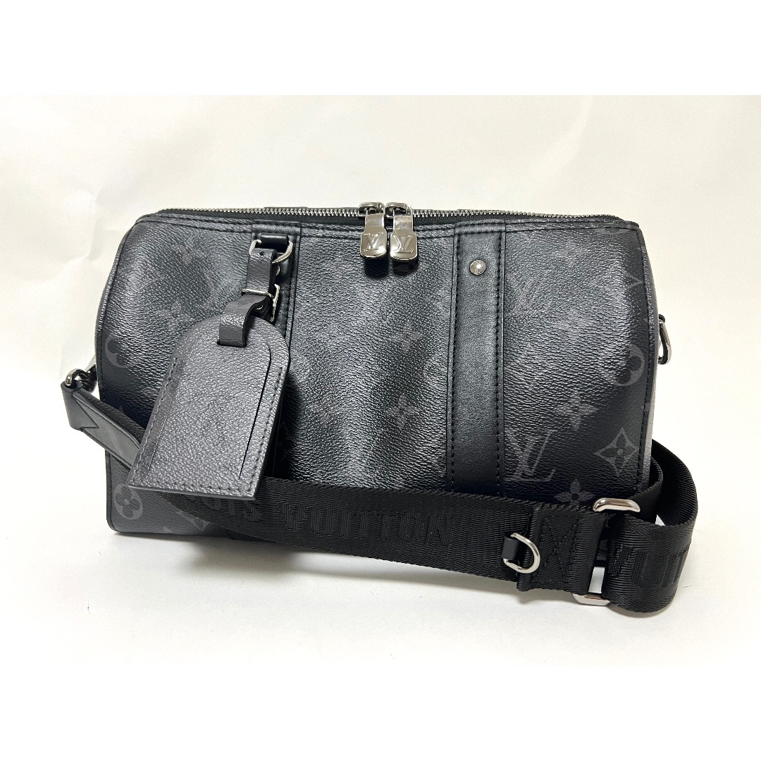 LOUIS VUITTON(ルイヴィトン)のLOUIS VUITTON ルイヴィトン モノグラム エクリプス リバース シティ・キーポル ショルダーバッグ ブラック グレー メンズ M45936 美品 メンズのバッグ(ショルダーバッグ)の商品写真