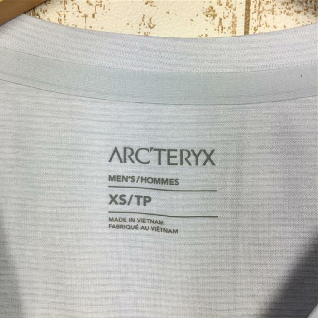 ARC'TERYX(アークテリクス)のMENs XS  アークテリクス コーマック ロゴ Tシャツ Cormac Logo T-Shirt ARCTERYX X000006348 グレー系 メンズのメンズ その他(その他)の商品写真