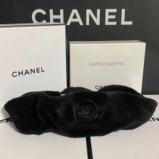 シャネル(CHANEL)の未使用正規品！CHANEL ヘアバンド ブラック 1個(ヘアバンド)