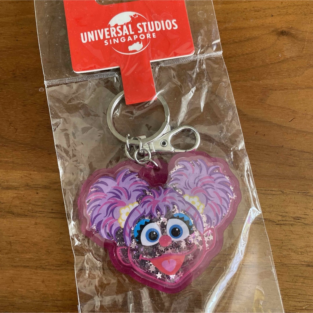 SESAME STREET(セサミストリート)の【新品】USJ SINGAPORE セサミストリート　アビー　キーホルダー エンタメ/ホビーのアニメグッズ(キーホルダー)の商品写真