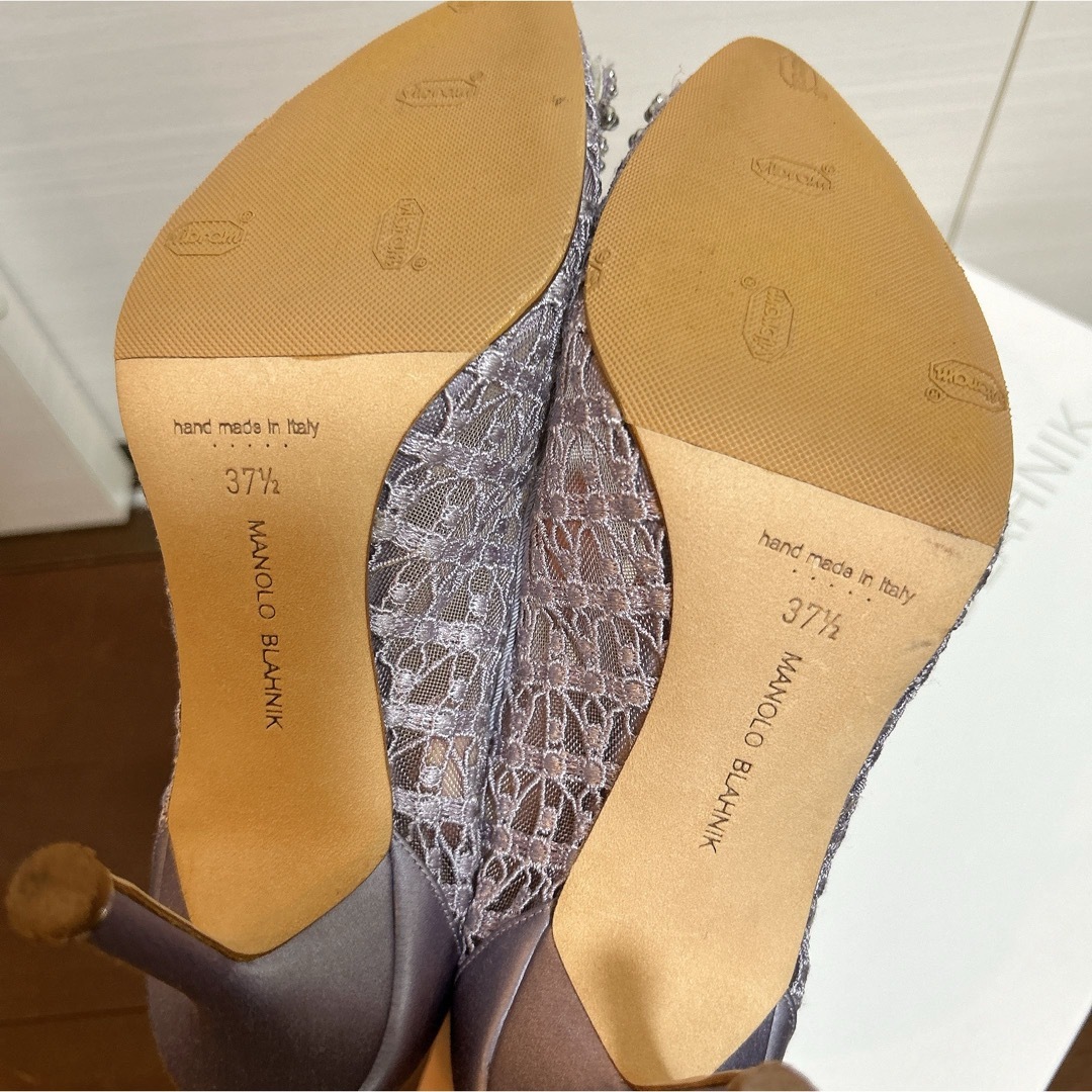 MANOLO BLAHNIK(マノロブラニク)のマノロブラニク　極美品　パンプス　ハンギシ　レース  限定カラー　37ハーフ レディースの靴/シューズ(ハイヒール/パンプス)の商品写真