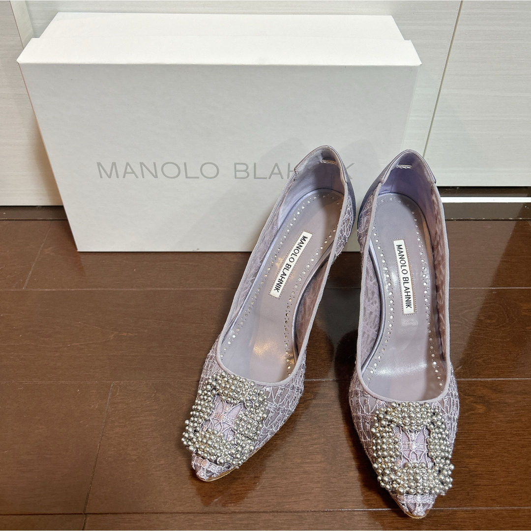 MANOLO BLAHNIK(マノロブラニク)のマノロブラニク　極美品　パンプス　ハンギシ　レース  限定カラー　37ハーフ レディースの靴/シューズ(ハイヒール/パンプス)の商品写真