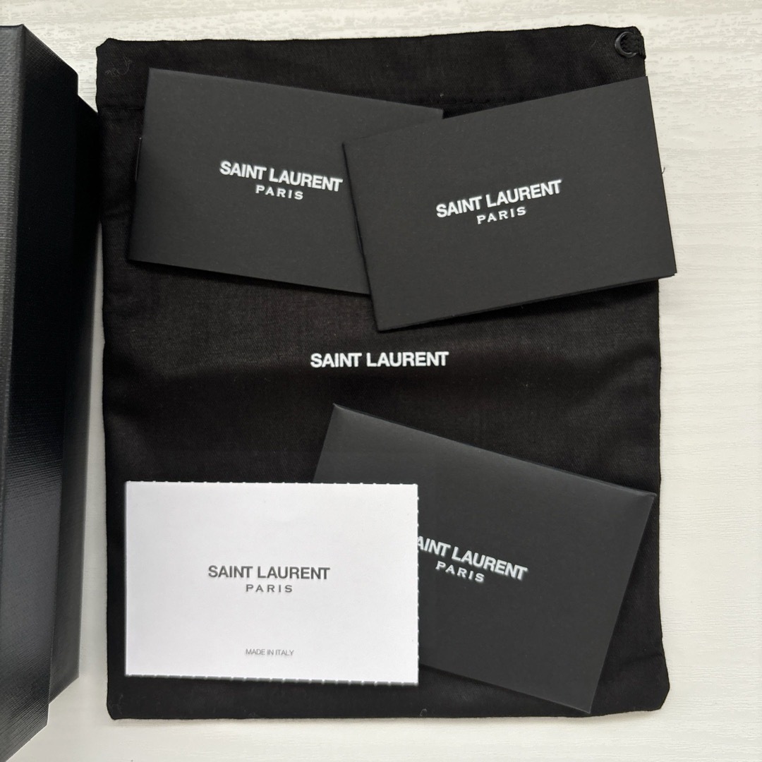 Saint Laurent(サンローラン)の【新品】サンローラン RIVE GAUCHE 折り財布 レディースのファッション小物(財布)の商品写真