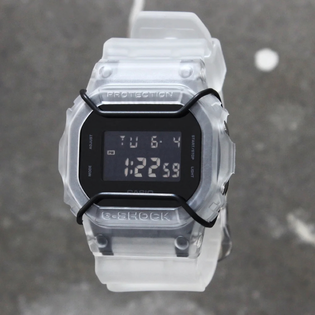 G-SHOCK(ジーショック)の2012's g-shock "スペシャルカスタム" DW-5600BB 時計 メンズの時計(腕時計(デジタル))の商品写真