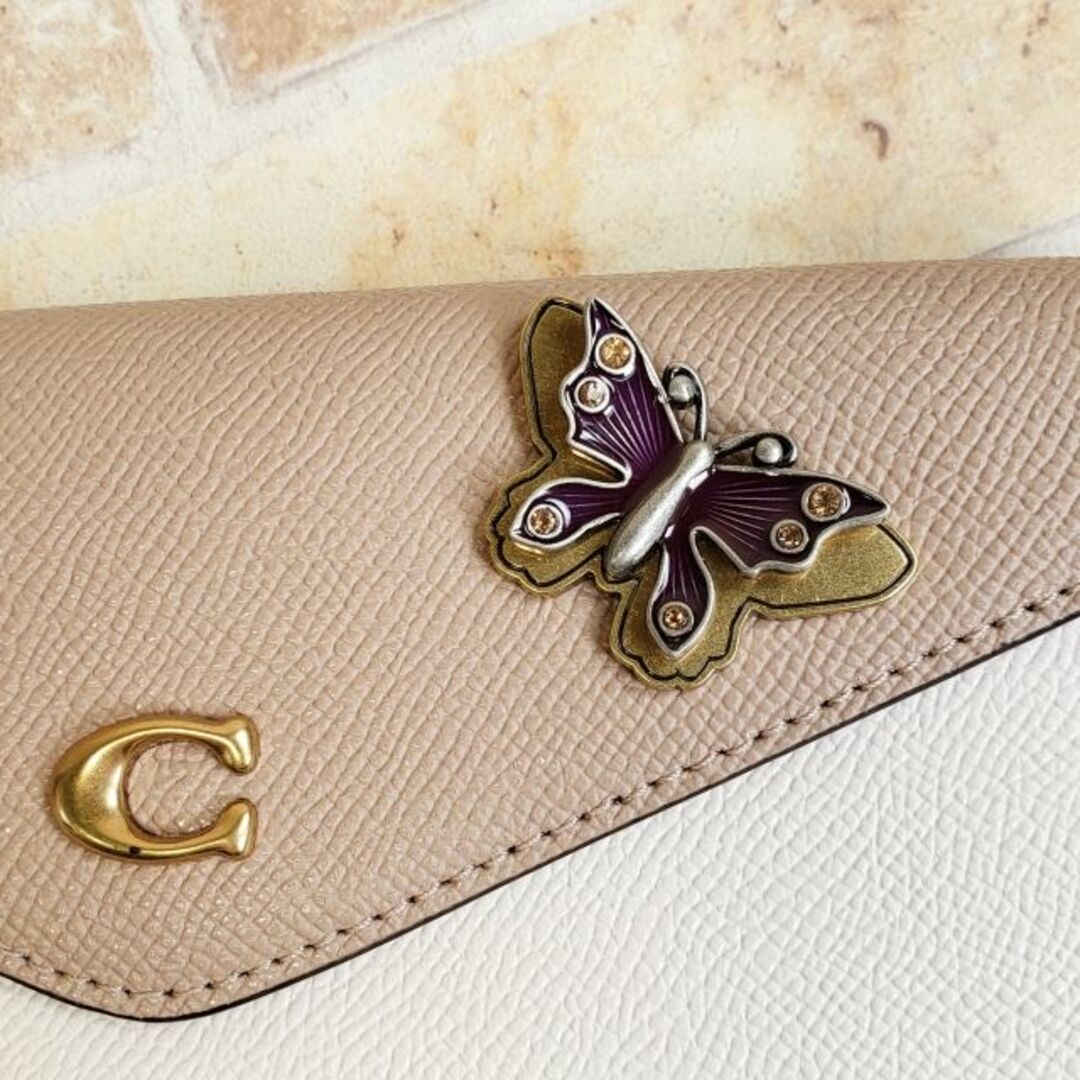 COACH - コーチ ☆ バタフライデザイン レザー フラップ 長財布 COACH - コーチ ☆ バタフライデザイン レザー フラップ 長財布