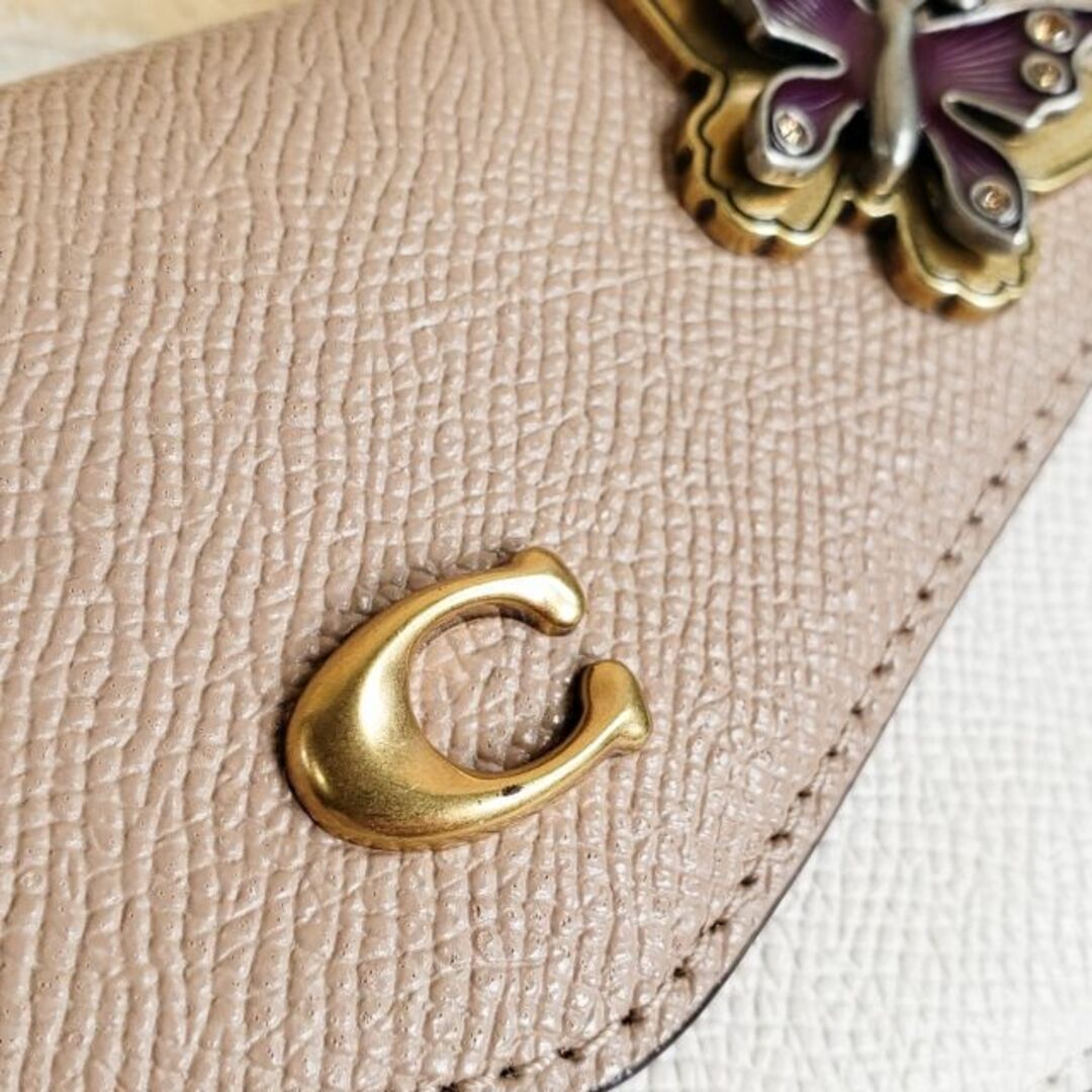 COACH - コーチ ☆ バタフライデザイン レザー フラップ 長財布 COACH - コーチ ☆ バタフライデザイン レザー フラップ 長財布