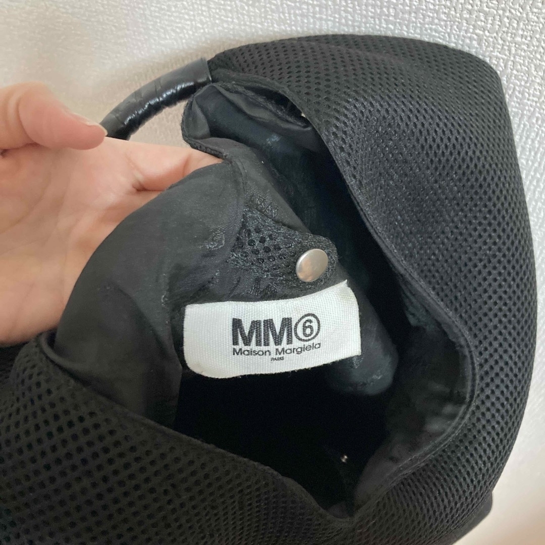 MM6(エムエムシックス)のマルジェラ　エムエムシックス　黒　ハンドバッグ レディースのバッグ(ショルダーバッグ)の商品写真