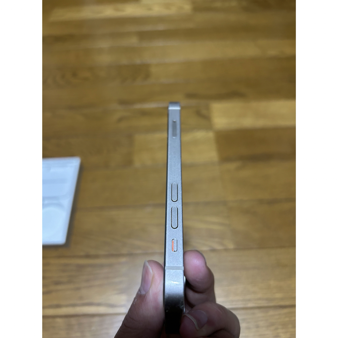 iPhone(アイフォーン)のiPhone 13mini 128GB ホワイト　ジャンク スマホ/家電/カメラのスマートフォン/携帯電話(スマートフォン本体)の商品写真