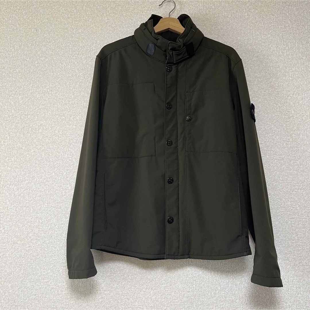 STONE ISLAND(ストーンアイランド)のストーンアイランド　SOFT SHELL-R ソフトシェルパーカー メンズのジャケット/アウター(マウンテンパーカー)の商品写真