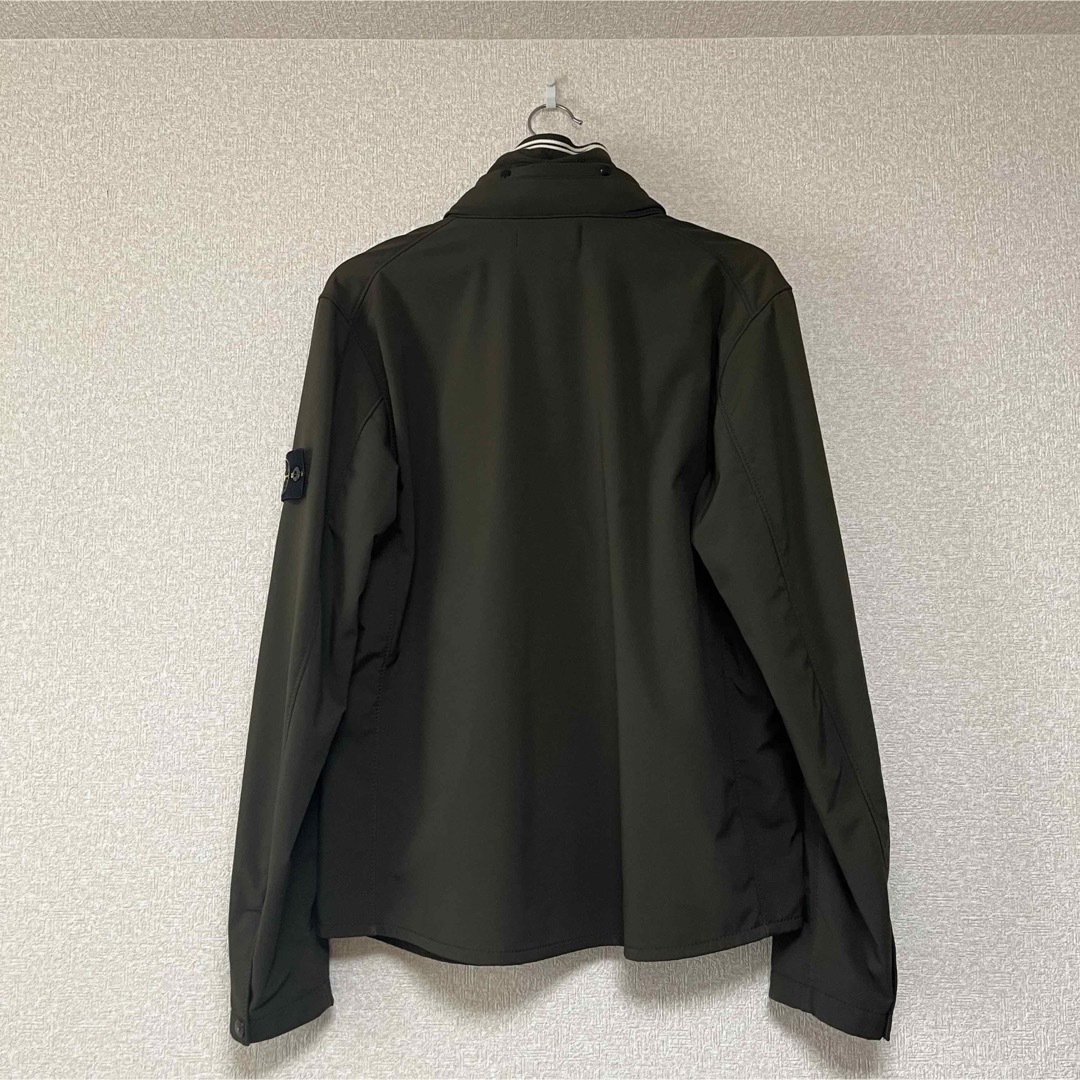 STONE ISLAND(ストーンアイランド)のストーンアイランド　SOFT SHELL-R ソフトシェルパーカー メンズのジャケット/アウター(マウンテンパーカー)の商品写真