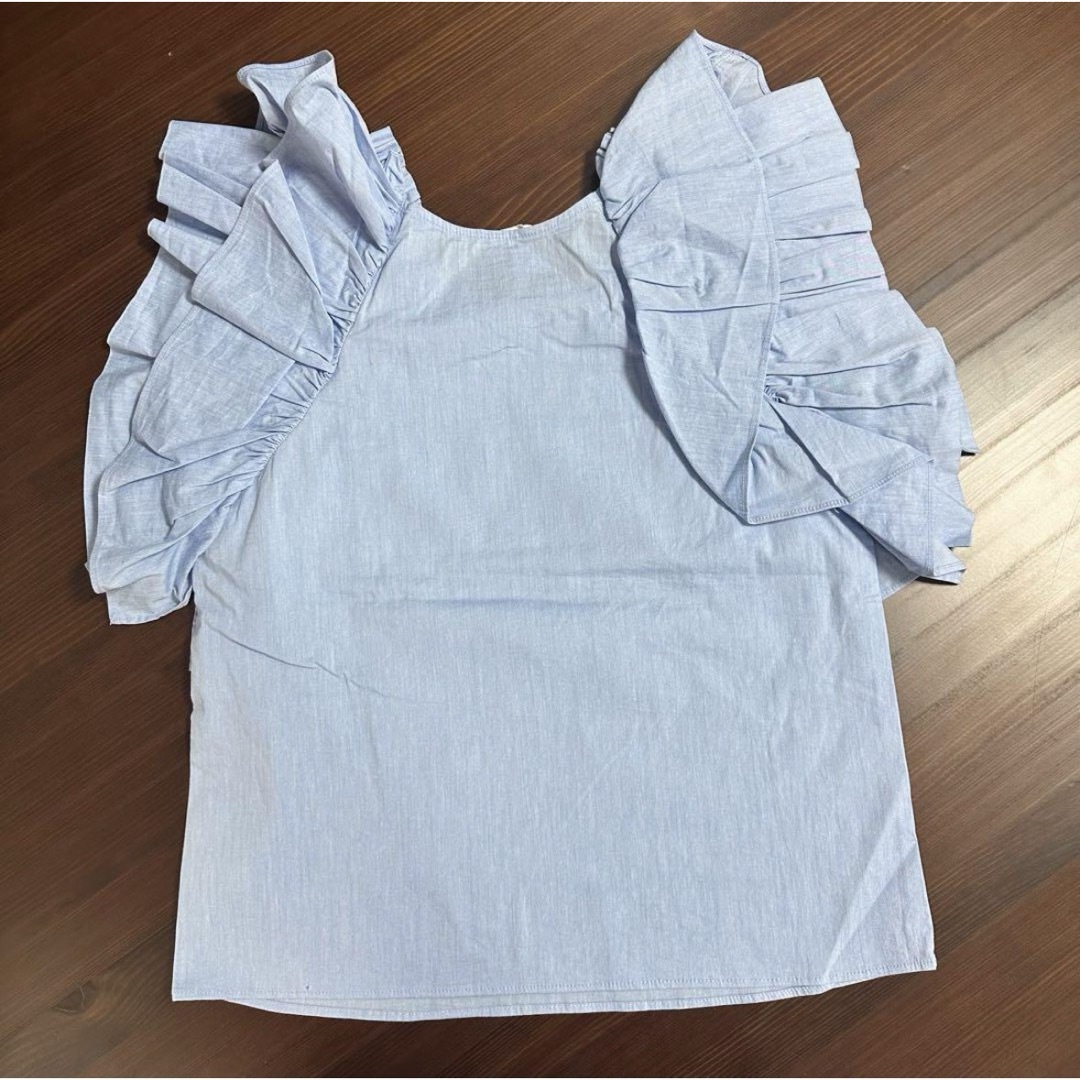 Chesty(チェスティ)のチェスティ　袖フリル　ブラウス レディースのトップス(シャツ/ブラウス(半袖/袖なし))の商品写真