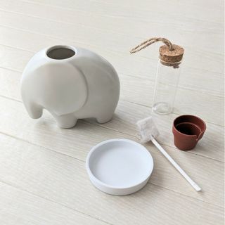 アフタヌーンティー(AfternoonTea)のeleplant エレプラント　ぞう　陶器　花瓶　栽培セット　花器　ペン立て(花瓶)