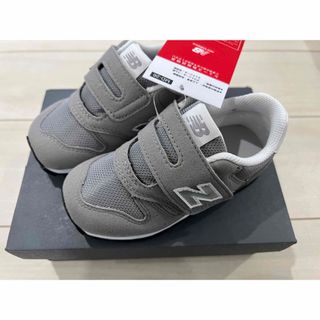 New Balance - 新品 ニューバランス 16.5cm グレー IZ373 KG2 キッズ