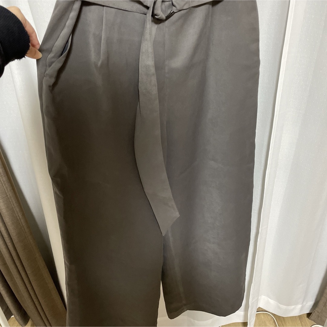 UNITED ARROWS(ユナイテッドアローズ)のワイドパンツ　カジュアル　グレー レディースのパンツ(その他)の商品写真