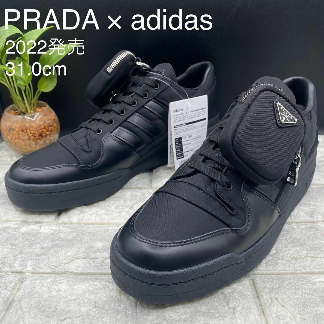 adidas(アディダス)の★新品 PRADA × adidas スニーカー 三角ロゴ リナイロン 黒 31 メンズの靴/シューズ(スニーカー)の商品写真
