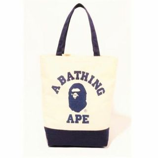 A BATHING APE - アベイシングエイプ☆カレッジロゴトートバッグ