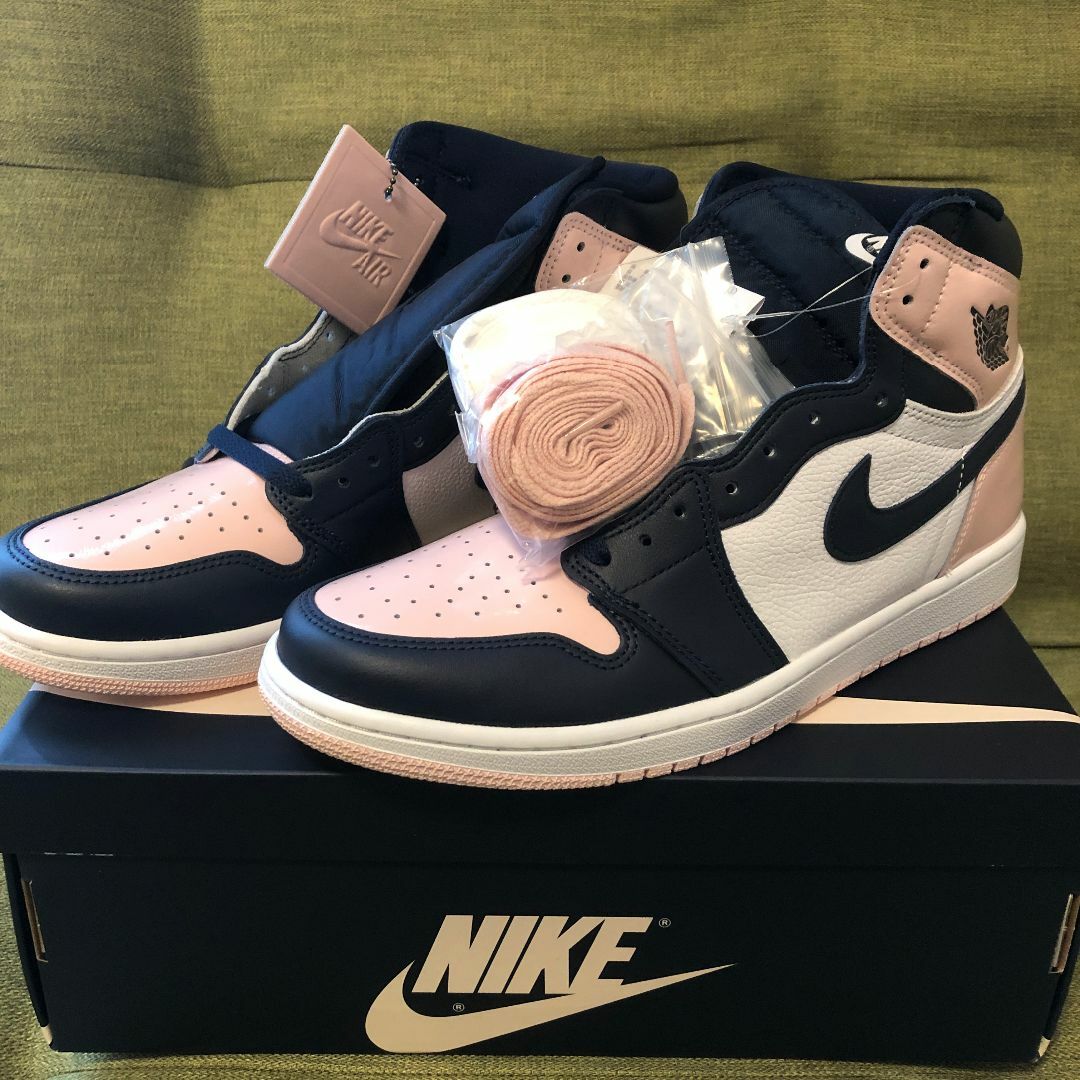 NIKE(ナイキ)のNike wmns Air Jordan 1 OG Bubblegum メンズの靴/シューズ(スニーカー)の商品写真