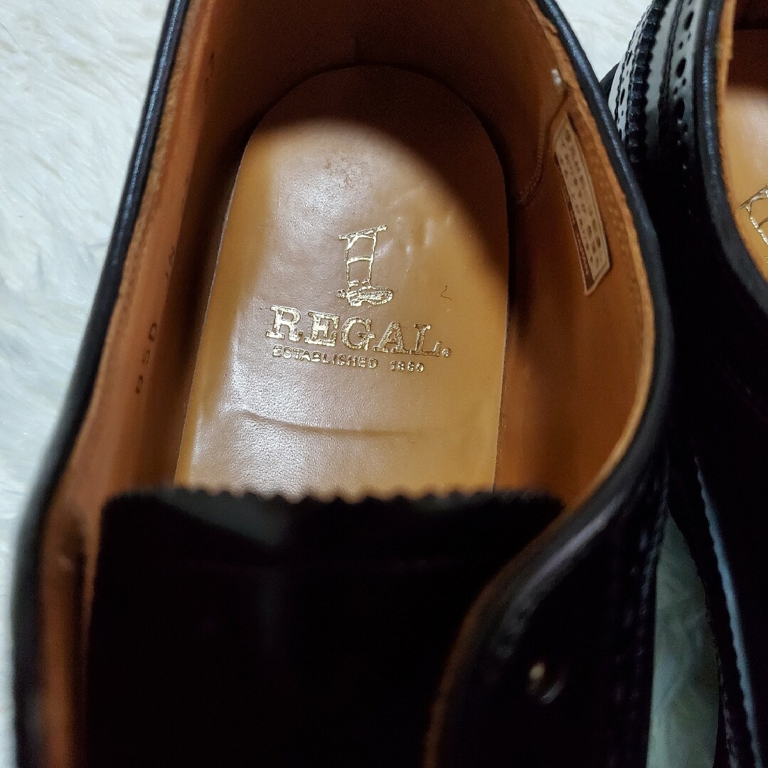 REGAL(リーガル)の【美品】REGAL　ウィングチップ　つや出し　レザー　黒　27cm メンズの靴/シューズ(ドレス/ビジネス)の商品写真
