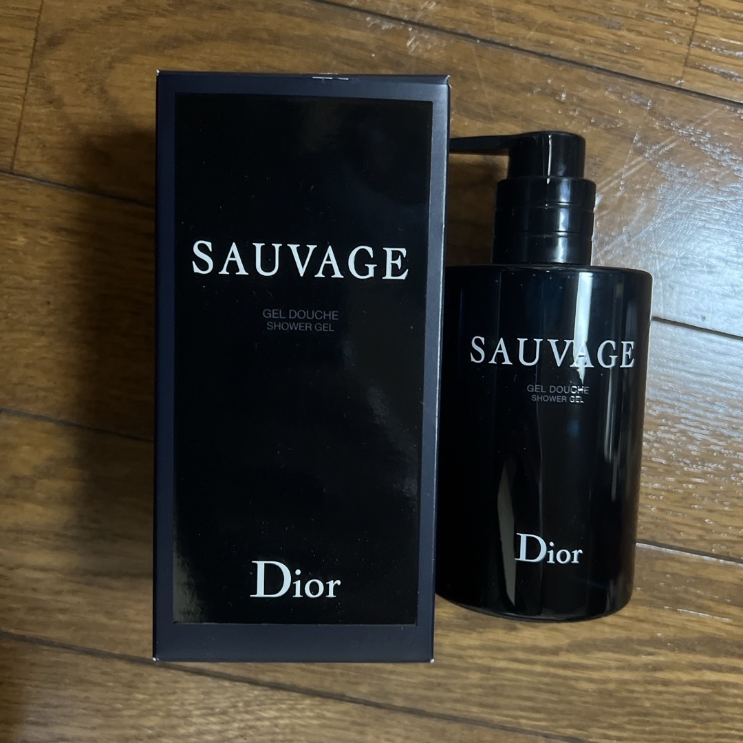 Christian Dior(クリスチャンディオール)のディオール DIOR ソヴァージュ シャワージェル ボディシャンプー 250ml その他のその他(その他)の商品写真