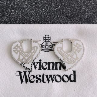 ヴィヴィアン(Vivienne Westwood) ピアス（ホワイト/白色系）の