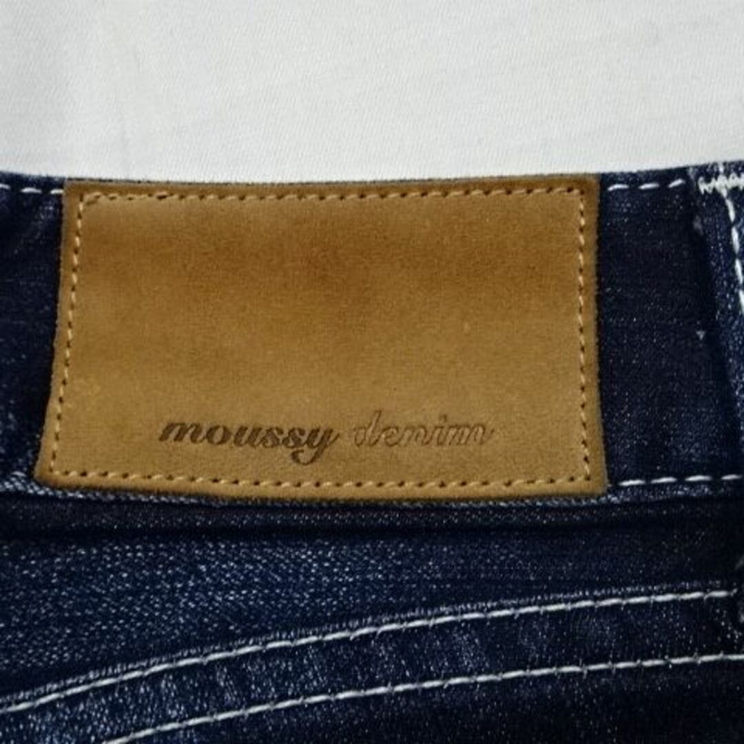 moussy(マウジー)のMOUSSY☆濃紺パウダースキニーデニム☆24☆ウェスト約70cm レディースのパンツ(デニム/ジーンズ)の商品写真