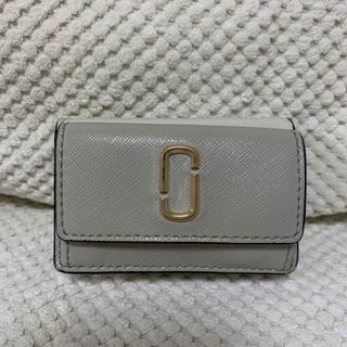 マークジェイコブス(MARC JACOBS)のMARC JACOBS ミニ財布 三つ折り財布 スナップショット(財布)