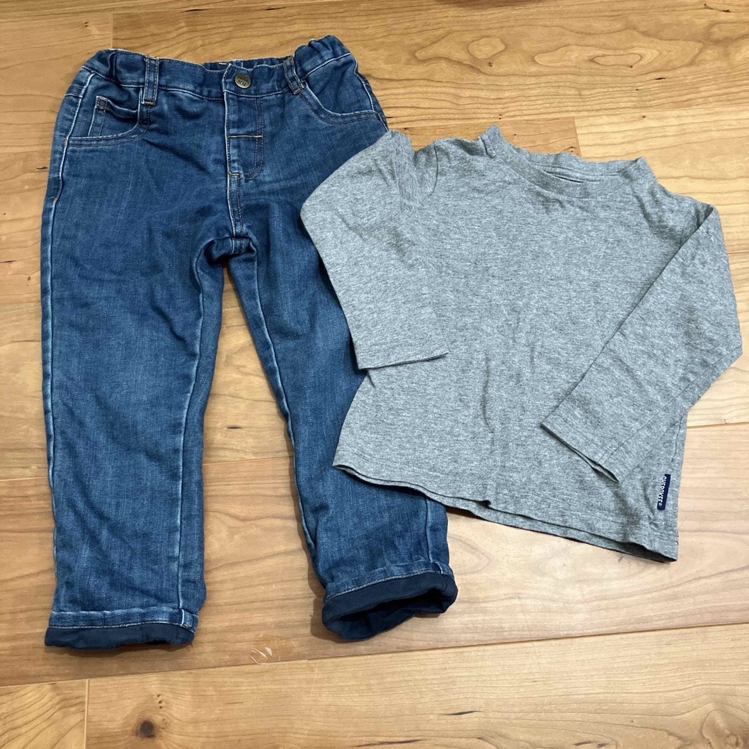 トイザらス(トイザラス)の美品　95 パンツ　トップス　2点セット 長ズボン KIDS ネイビー キッズ/ベビー/マタニティのキッズ服男の子用(90cm~)(パンツ/スパッツ)の商品写真