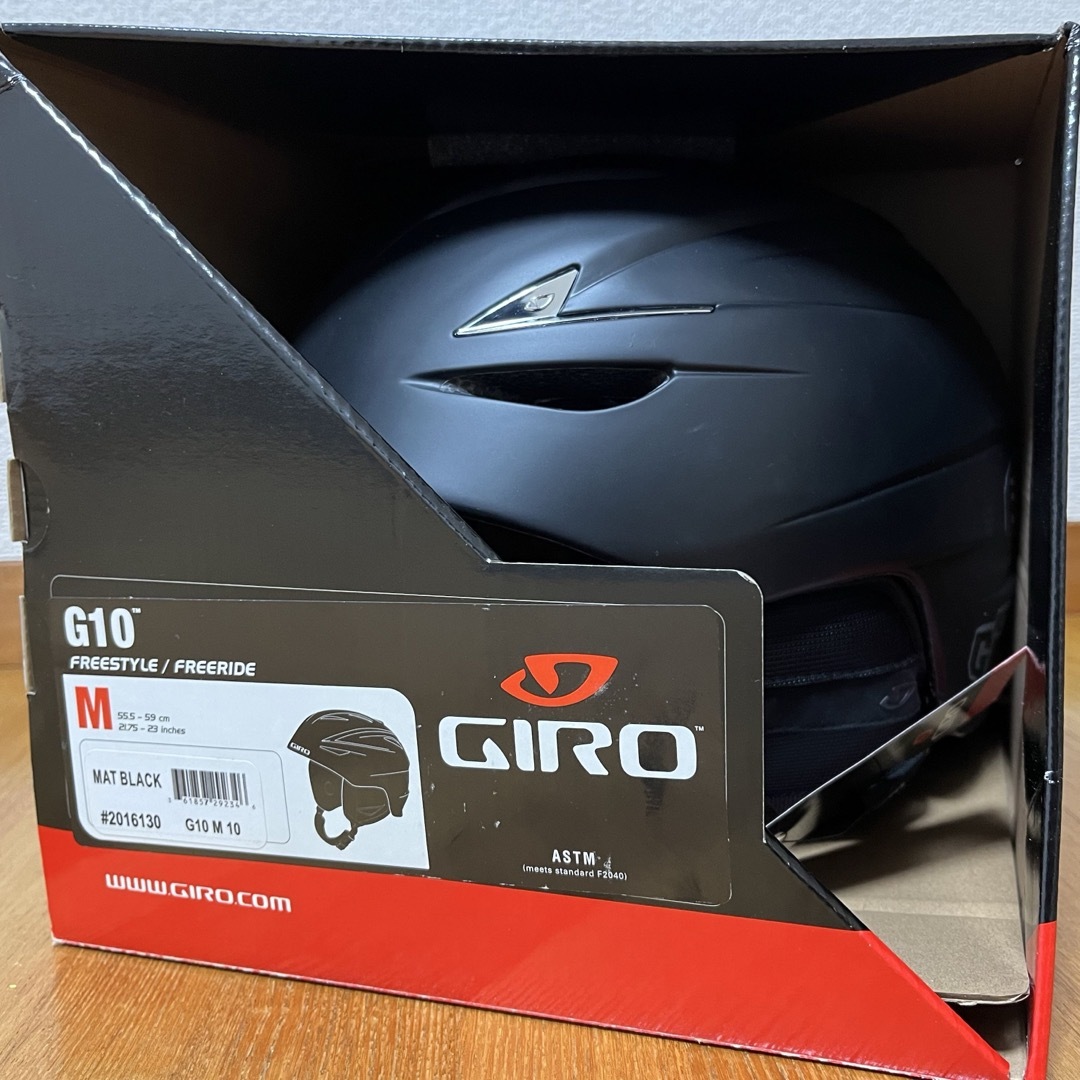 GIRO(ジロ)のGIRO G10 M マットブラック スノーヘルメット スポーツ/アウトドアのスノーボード(ウエア/装備)の商品写真