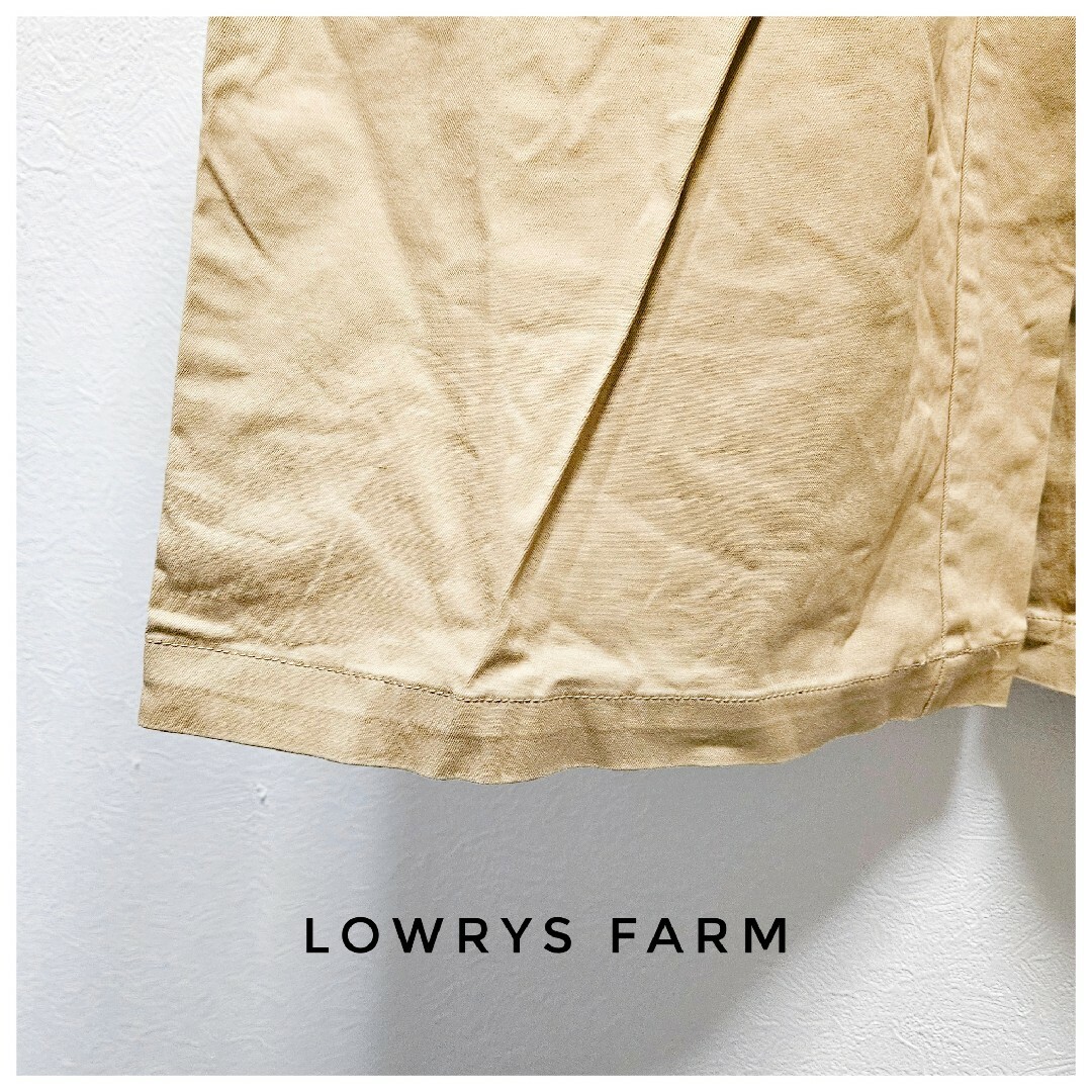 LOWRYS FARM(ローリーズファーム)の美品　LOWRYS FARM　ワイドパンツ　タック　ベージュ　チノパン　M レディースのパンツ(カジュアルパンツ)の商品写真