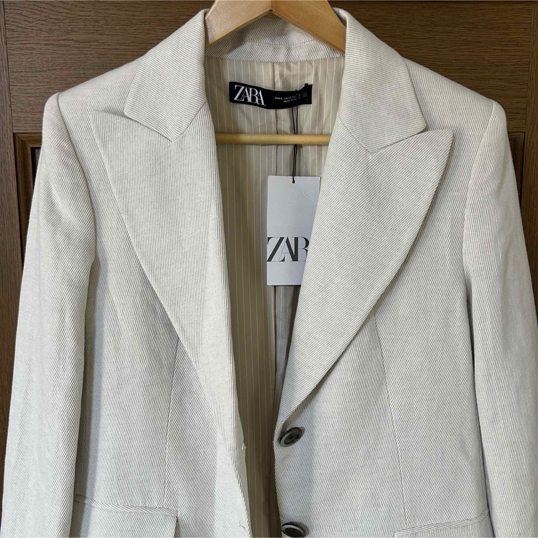 ZARA(ザラ)の未使用　ザラ　コート　レディース　春物コート　チェスターコート　ロングコート レディースのジャケット/アウター(ロングコート)の商品写真