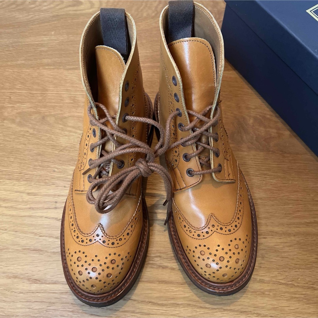 Trickers(トリッカーズ)のトリッカーズ　Tricker's ウィングチップ マロン　 22.5cm 未使用 レディースの靴/シューズ(ブーツ)の商品写真