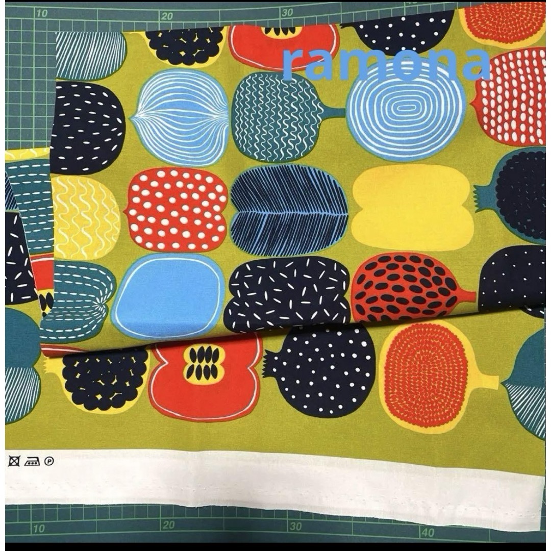 marimekko(マリメッコ)の廃番カラー マリメッコ 生地 コンポッティ グリーン ハンドメイドの素材/材料(生地/糸)の商品写真