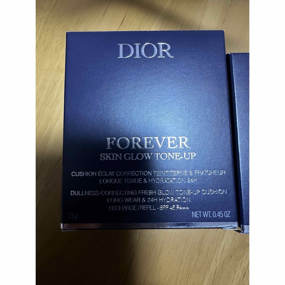 Christian Dior(クリスチャンディオール)のディオールスキン フォーエヴァー トーンアップ グロウ クッション＆限定ケース コスメ/美容のベースメイク/化粧品(化粧下地)の商品写真