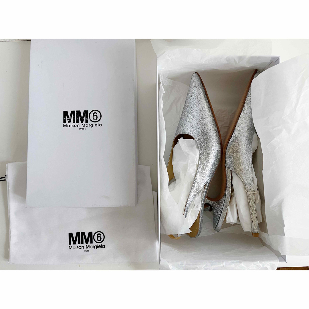 MM6(エムエムシックス)のMM6 メゾンマルジェラ ポインテッドトゥ グリッター パンプス レディースの靴/シューズ(ハイヒール/パンプス)の商品写真