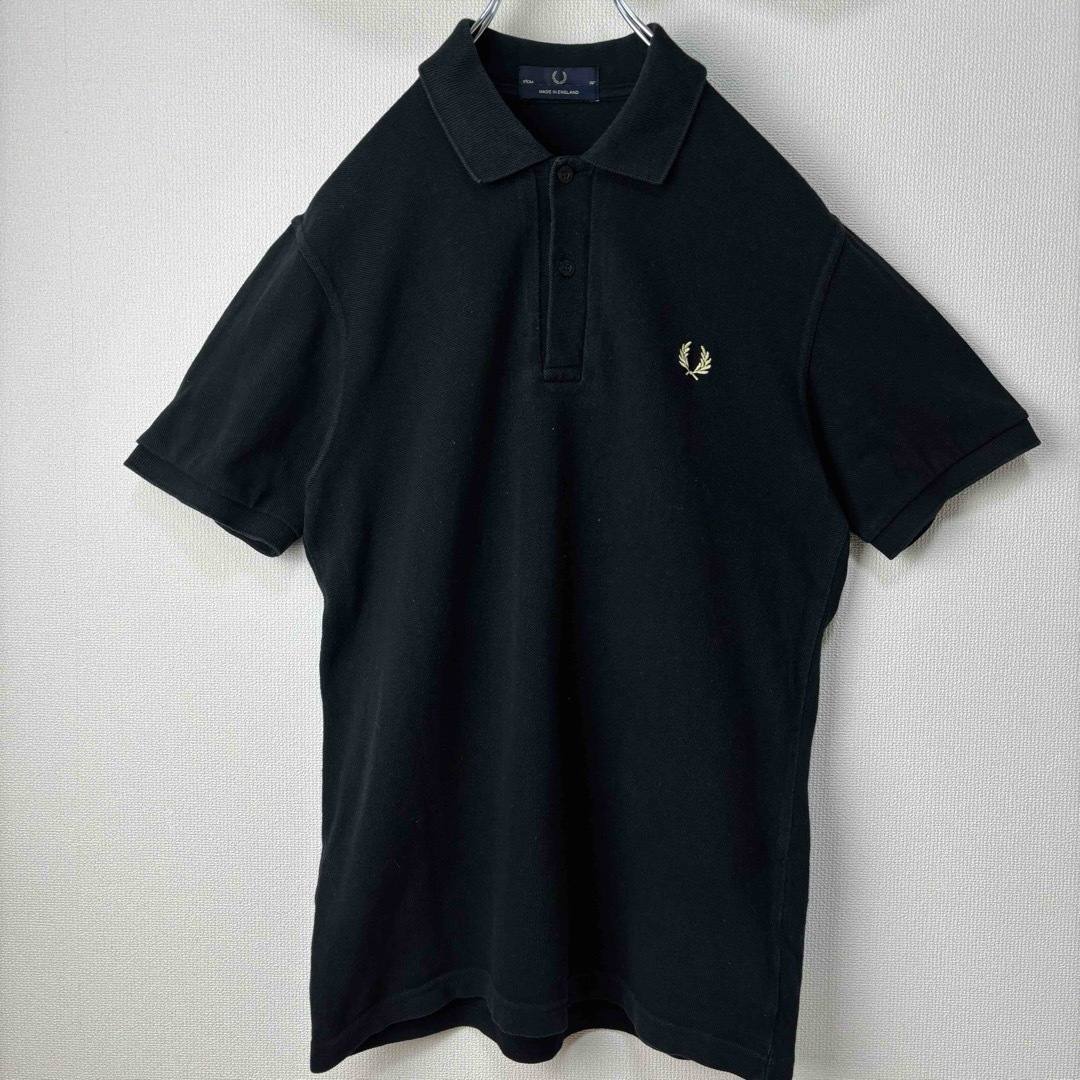 FRED PERRY(フレッドペリー)の人気　フレッドペリー　ポロシャツ　英国製　M3 ブラック　36 S古着 メンズのトップス(ポロシャツ)の商品写真