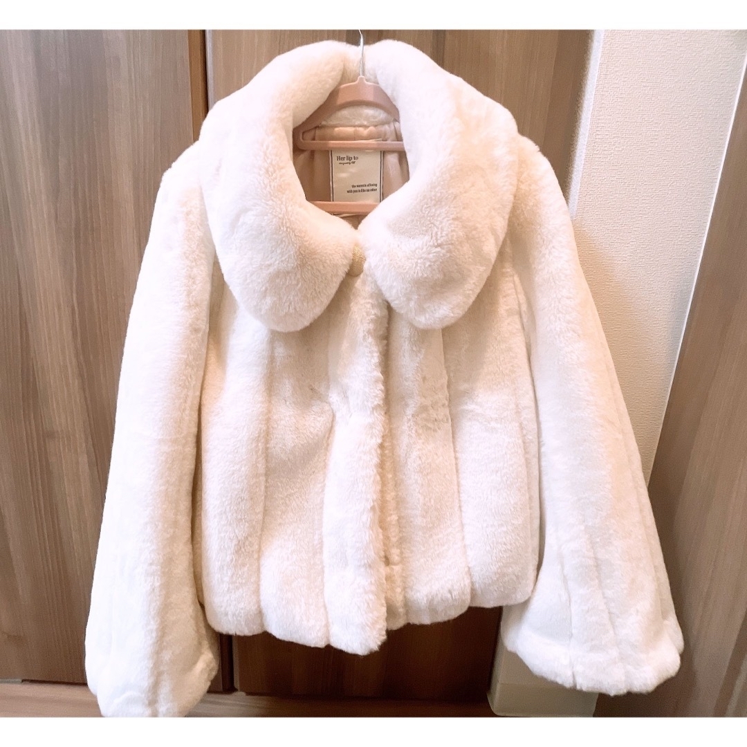 Herlipto Winter Love Faux Fur Coat ホワイト Herlipto Winter Love Faux Fur Coat ホワイト