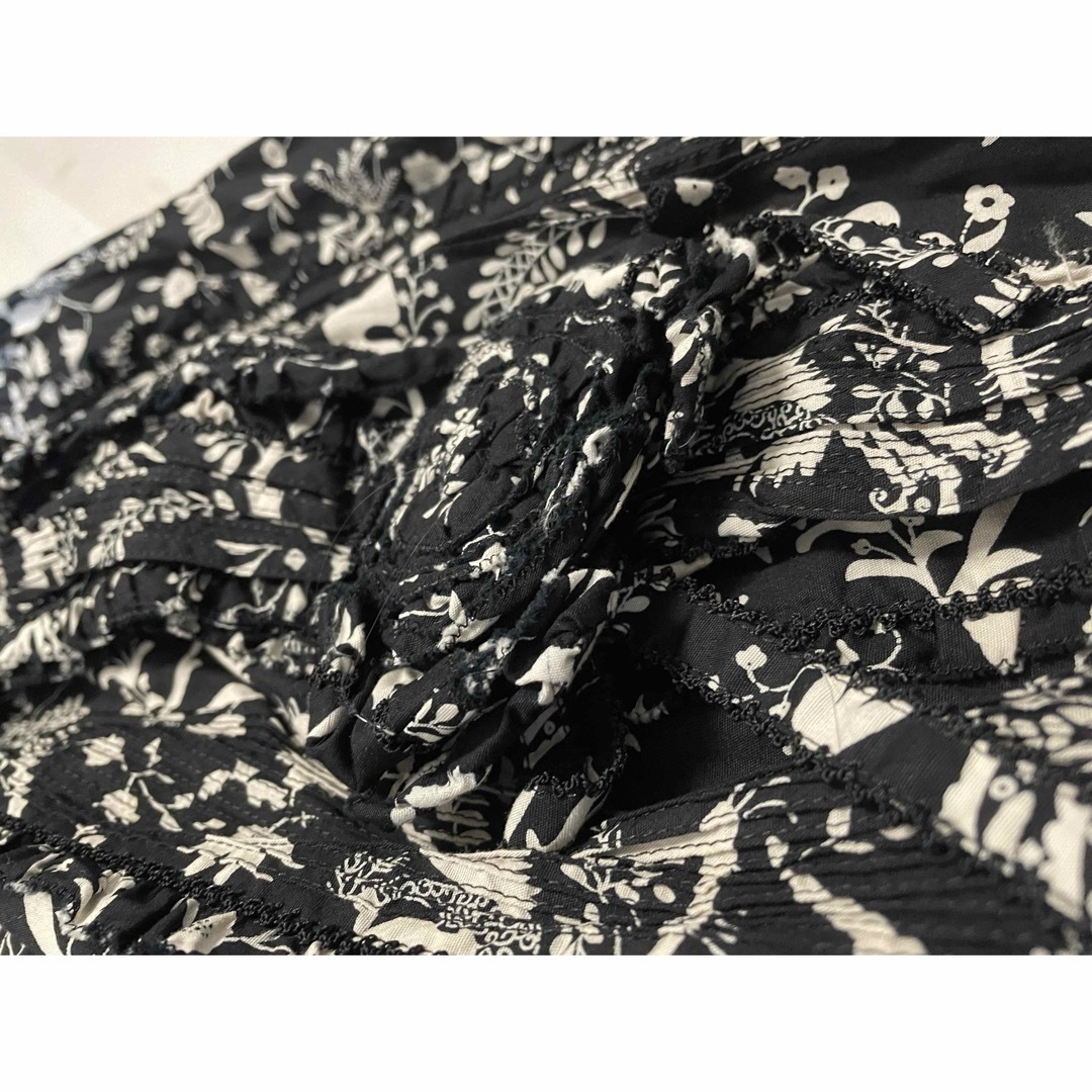 KANEKO ISAO(カネコイサオ)のカネコイサオ ピコフリル ノースリーブワンピース 立体 モチーフ 花柄 レディースのワンピース(ロングワンピース/マキシワンピース)の商品写真