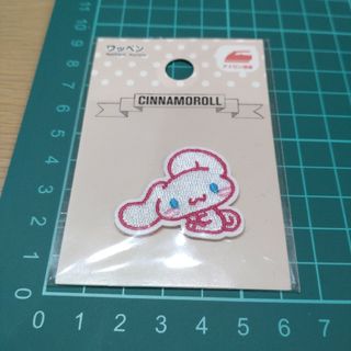 【新品】シナモロール　ワッペン　2024 ②　アイロン(各種パーツ)