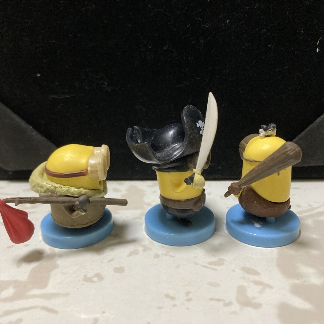 ミニオンズチョコエッグ3体セット エンタメ/ホビーのおもちゃ/ぬいぐるみ(キャラクターグッズ)の商品写真