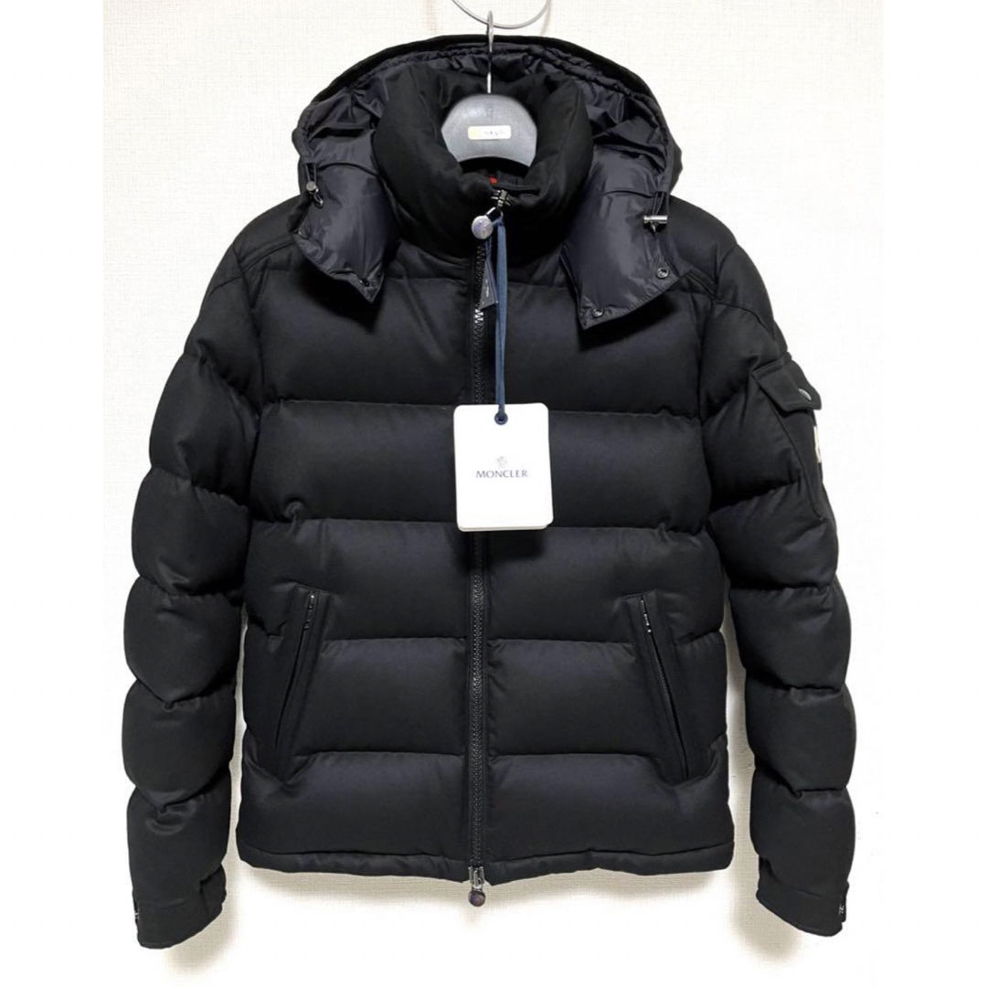 MONCLER(モンクレール)の【新品】 328,900円 MONCLER モンジュネーブル 黒 サイズ3 XL メンズのジャケット/アウター(ダウンジャケット)の商品写真