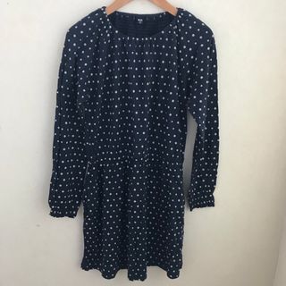 ユニクロ(UNIQLO)のユニクロ　チュニック　150cm  紺色　水玉　ドット(Tシャツ/カットソー)