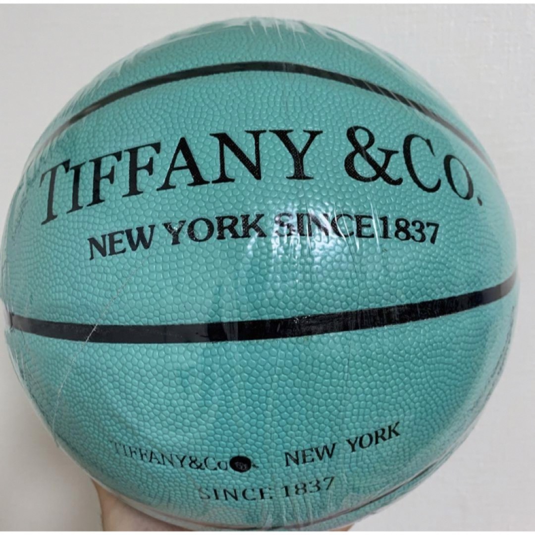NIKE(ナイキ)のTiffany&Co バスケットボール　SPALDING バスケットボール7号 スポーツ/アウトドアのスポーツ/アウトドア その他(バスケットボール)の商品写真