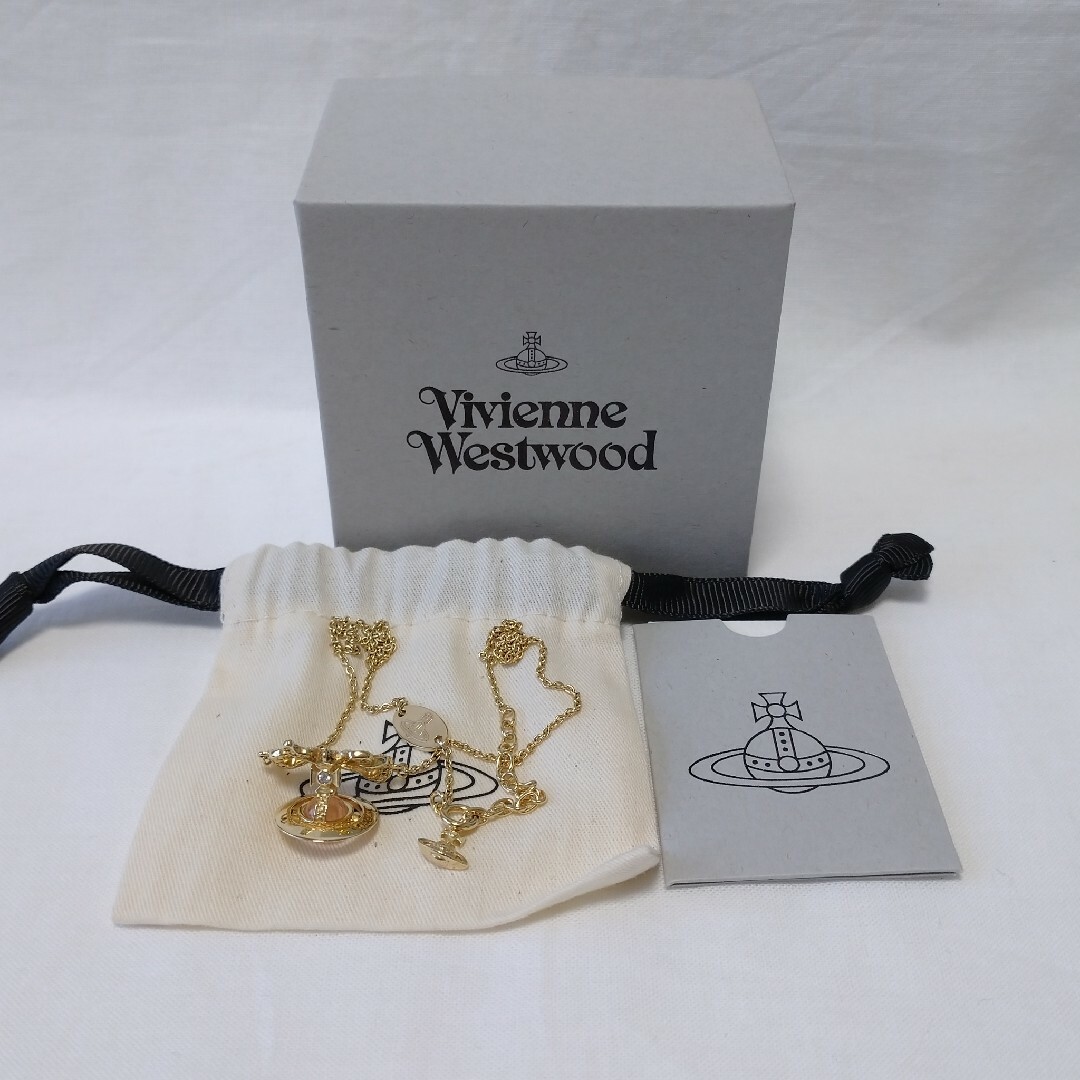 Vivienne Westwood(ヴィヴィアンウエストウッド)のvivienne westwood OCTAVIE PENDANT SV925 レディースのアクセサリー(ネックレス)の商品写真